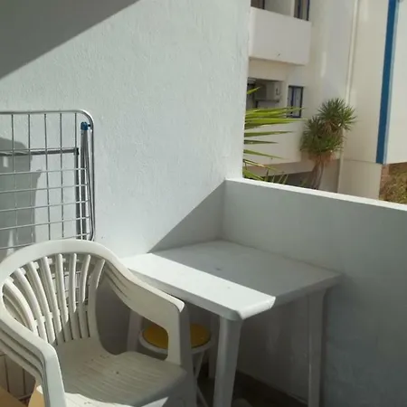 Ancora Na Appartement *